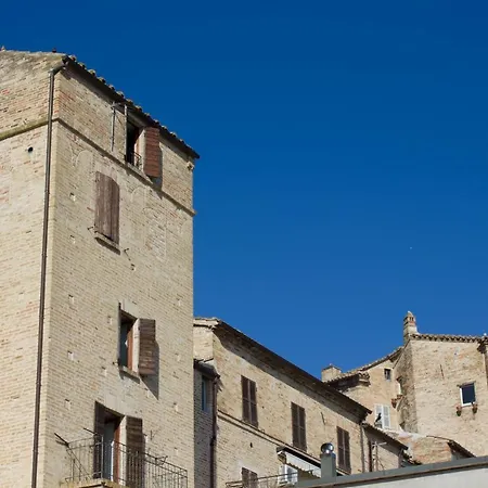 La Torre Di Kelly - Kelly's Tower Carassai